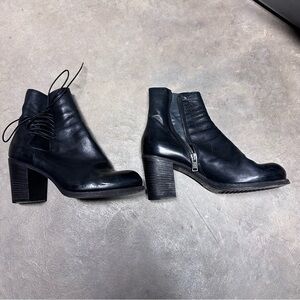 EUC Pantanetti heeled black booties with lacing